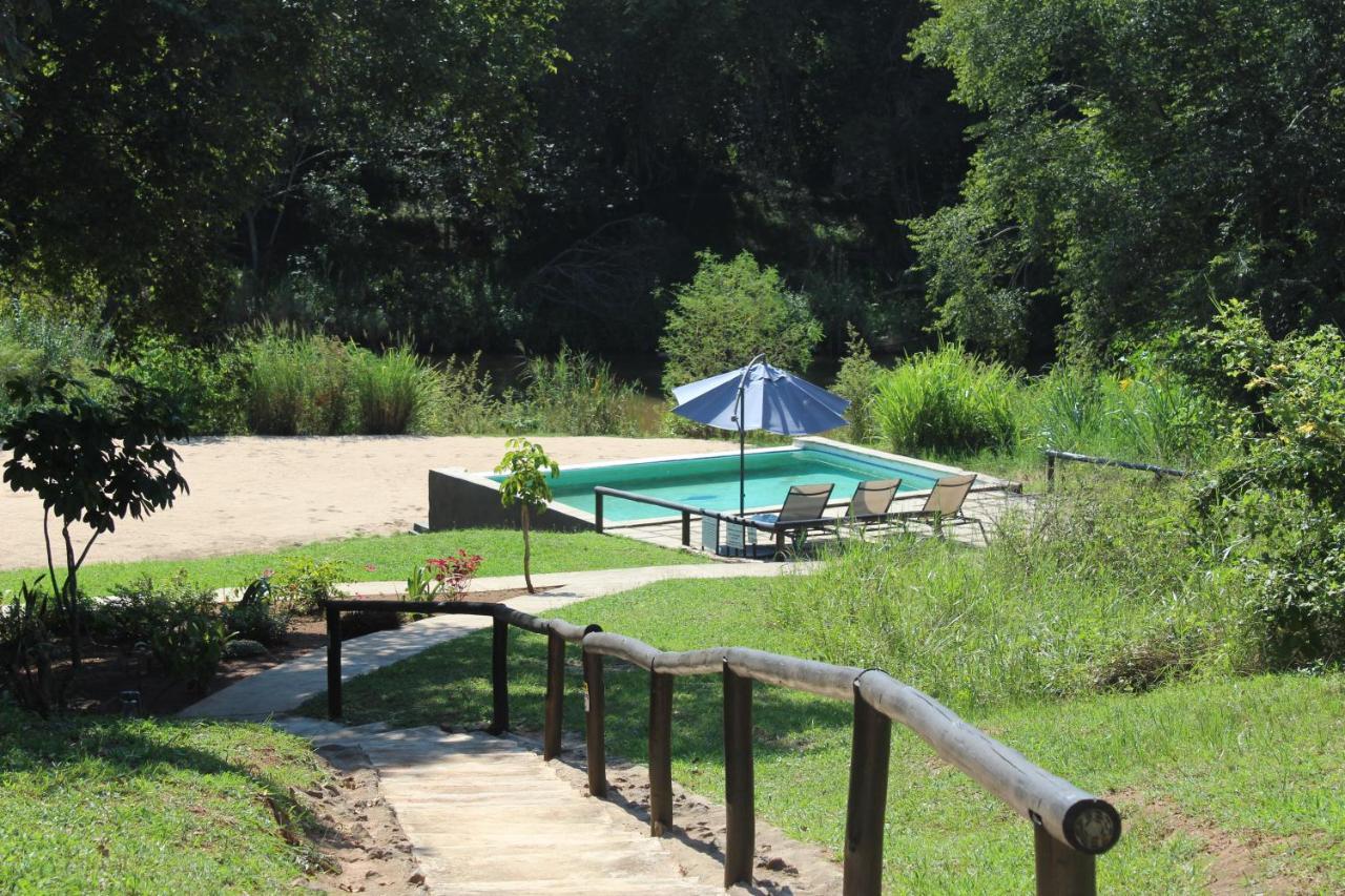 Lions Rock Rapids - Lodge *